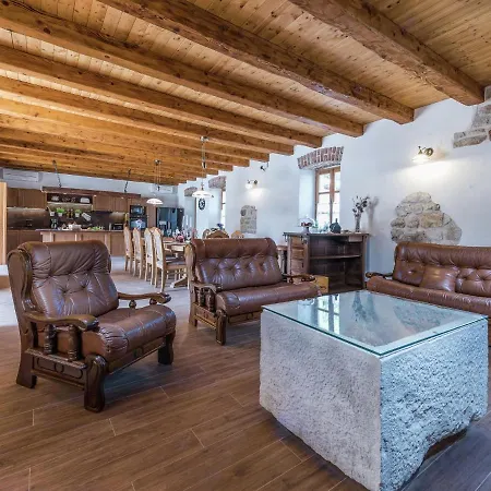 In With Sauna And Pool * Сукошан