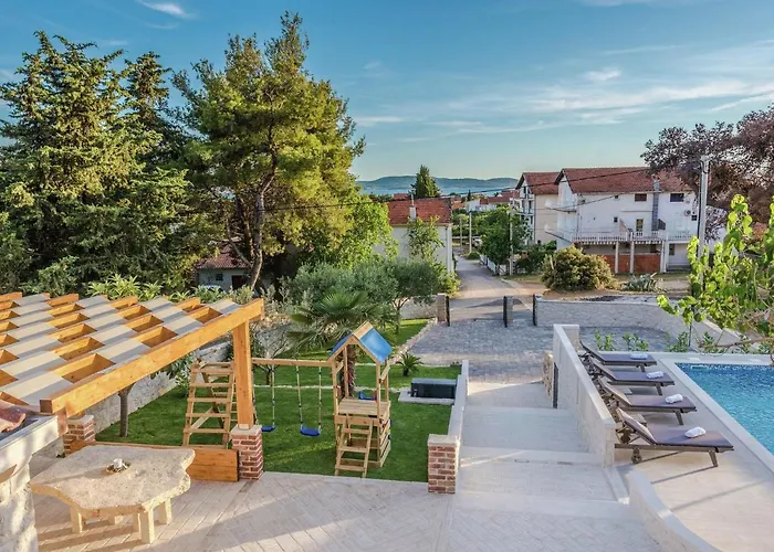 In With Sauna And Pool *