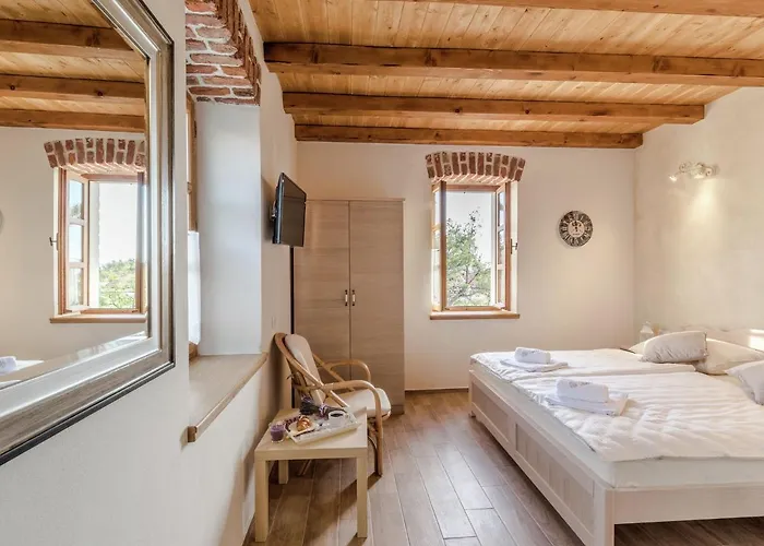 In With Sauna And Pool Sukošan