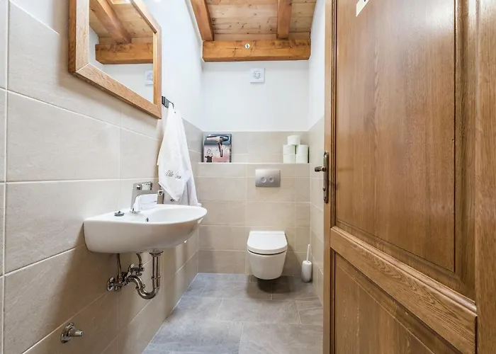 In With Sauna And Pool Sukošan